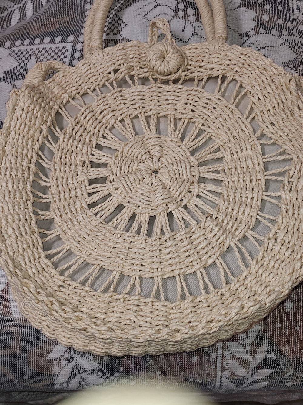 Handwoven Round Straw Tote Bag in Natural Beige - Unbranded